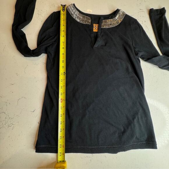 Tory Burch Black Long Sleeve V-Neck Beaded Collar Top Sz X-Small - Picture 5 of 7